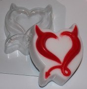 Пластиковая форма "Чёртово сердце"