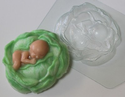 Пластиковая форма "Малыш в капусте"