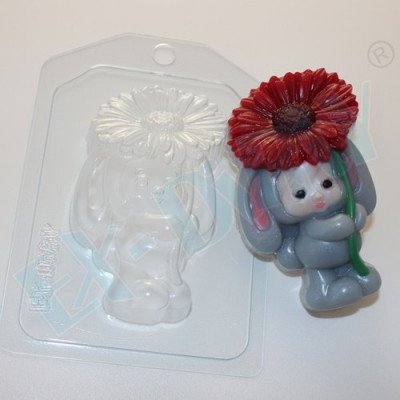 Пластиковая форма "Зайка-малыш с цветком"