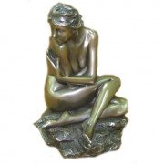 3D форма силиконовая "Обнаженная девушка на камне" (предварительный заказ)