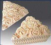Силиконовая форма для мыла "Кусочек торта украшенный"