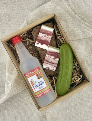 Подарочный набор мыла "А-ля Рус" / Водка, сало, огурец 