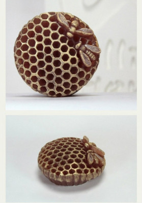 Форма силиконовая "Пчелы на сотах"